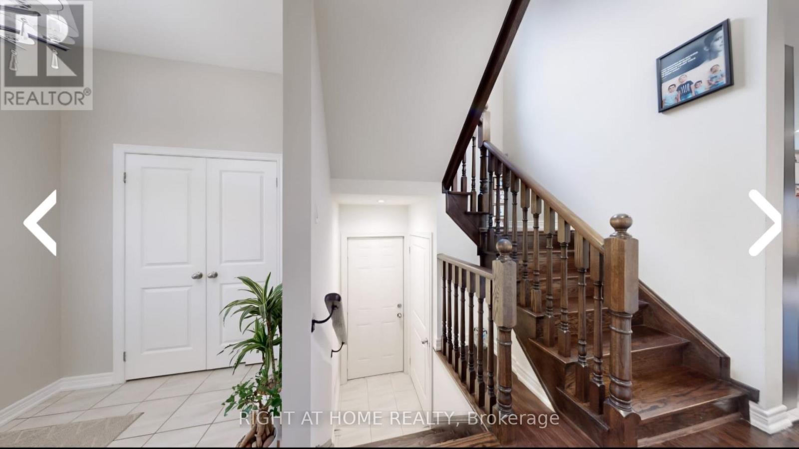 14 Ogston Crescent, Whitby, Ontario  L1P 0G9 - Photo 3 - E13674396
