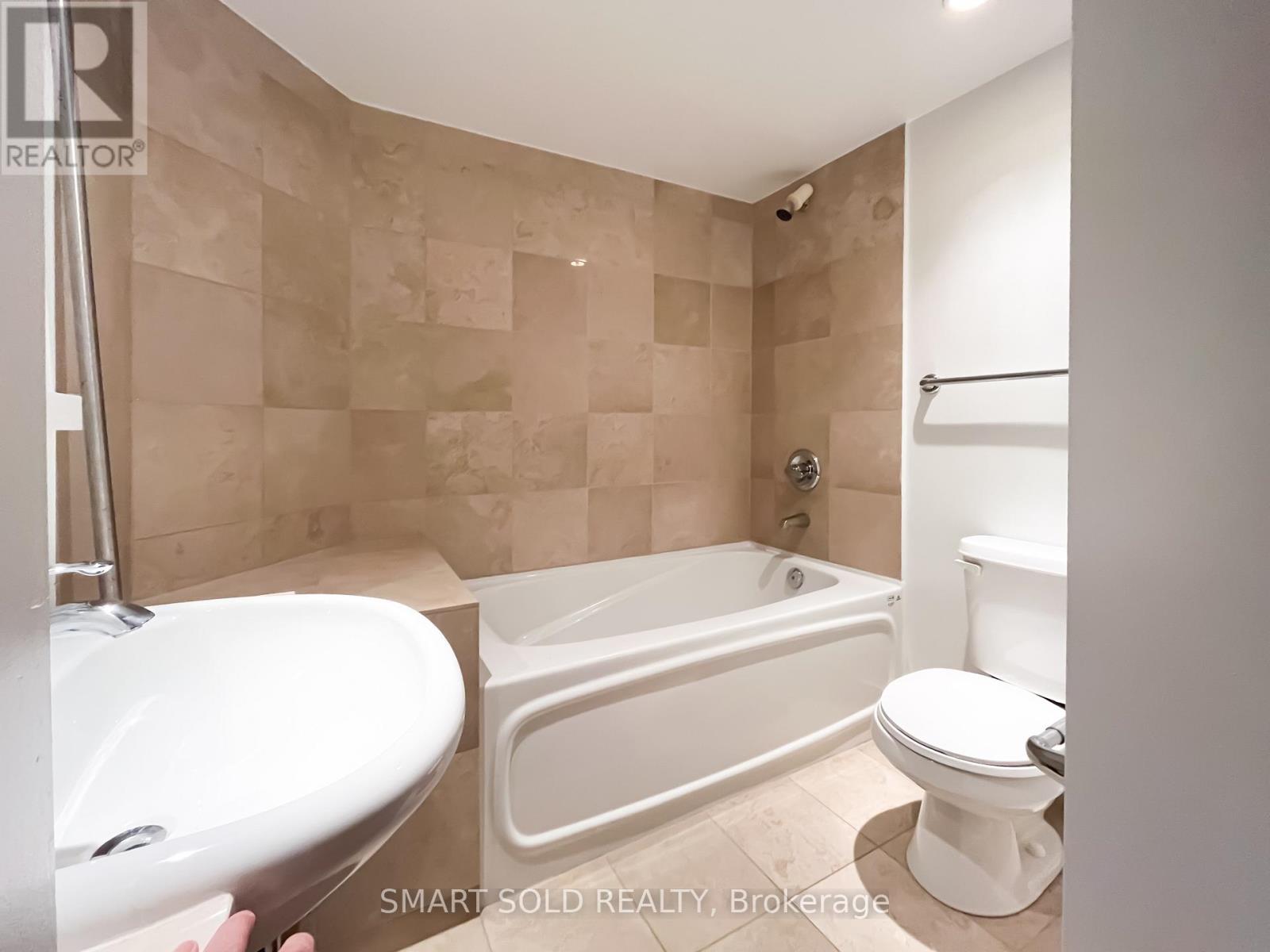 1002 - 208 Queens Quay W, Toronto, Ontario M5J 2Y5 - Photo 13 - C13674628
