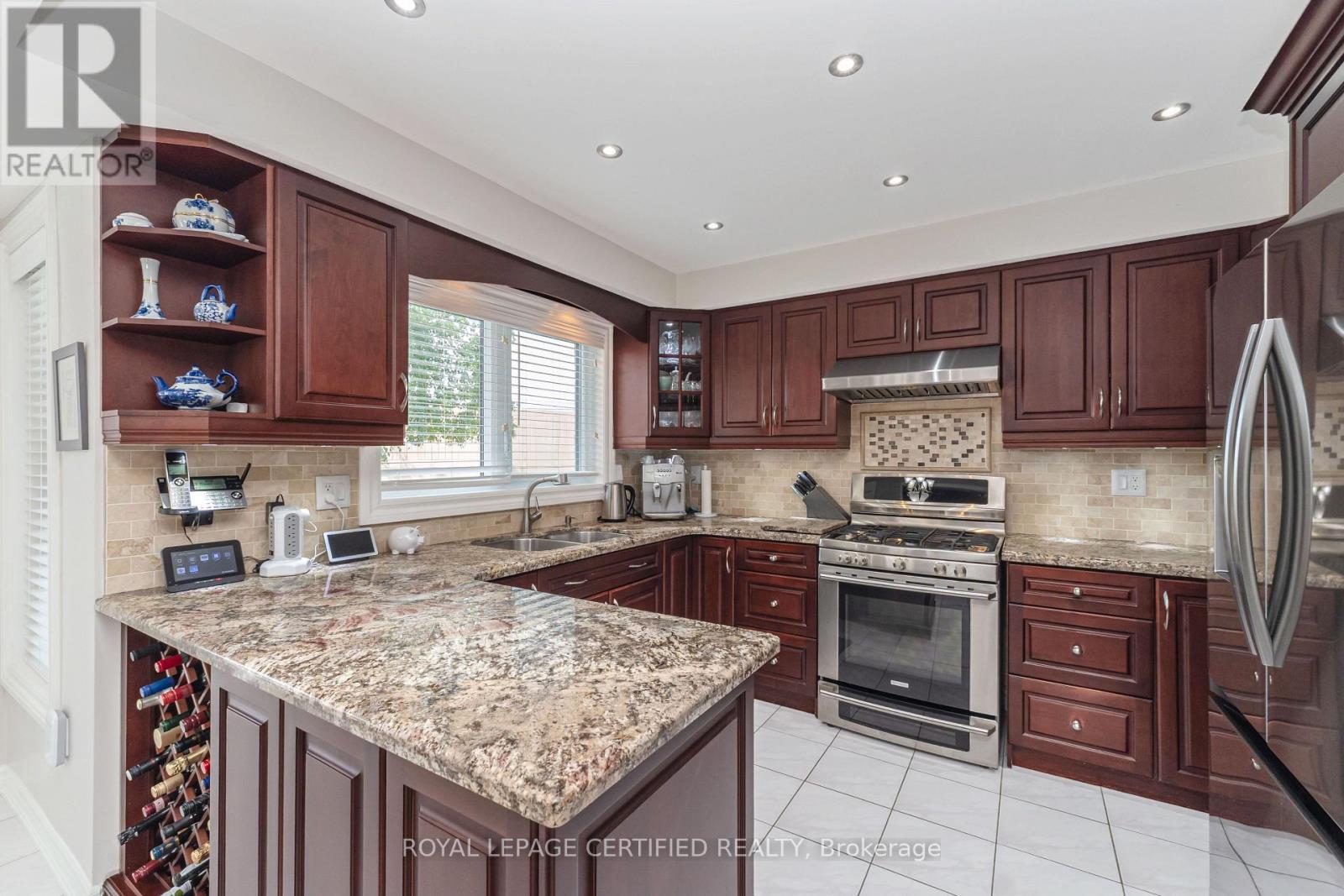 84 Softneedle Avenue, Brampton, Ontario  L6R 1L2 - Photo 13 - W13674616