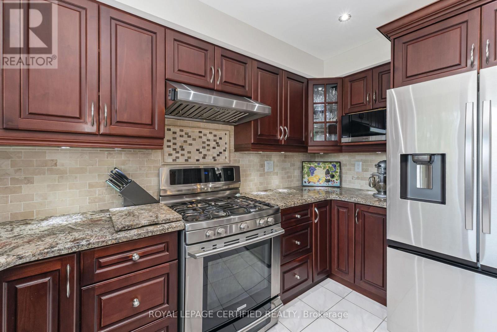84 Softneedle Avenue, Brampton, Ontario  L6R 1L2 - Photo 14 - W13674616