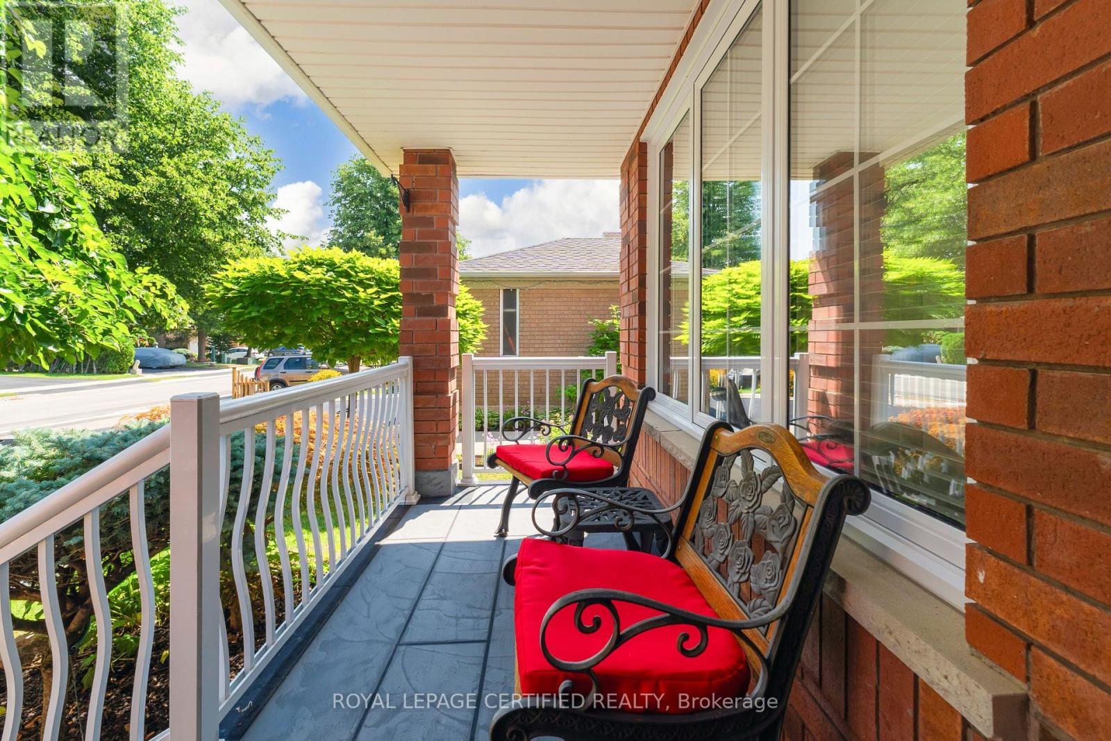 84 Softneedle Avenue, Brampton, Ontario  L6R 1L2 - Photo 3 - W13674616