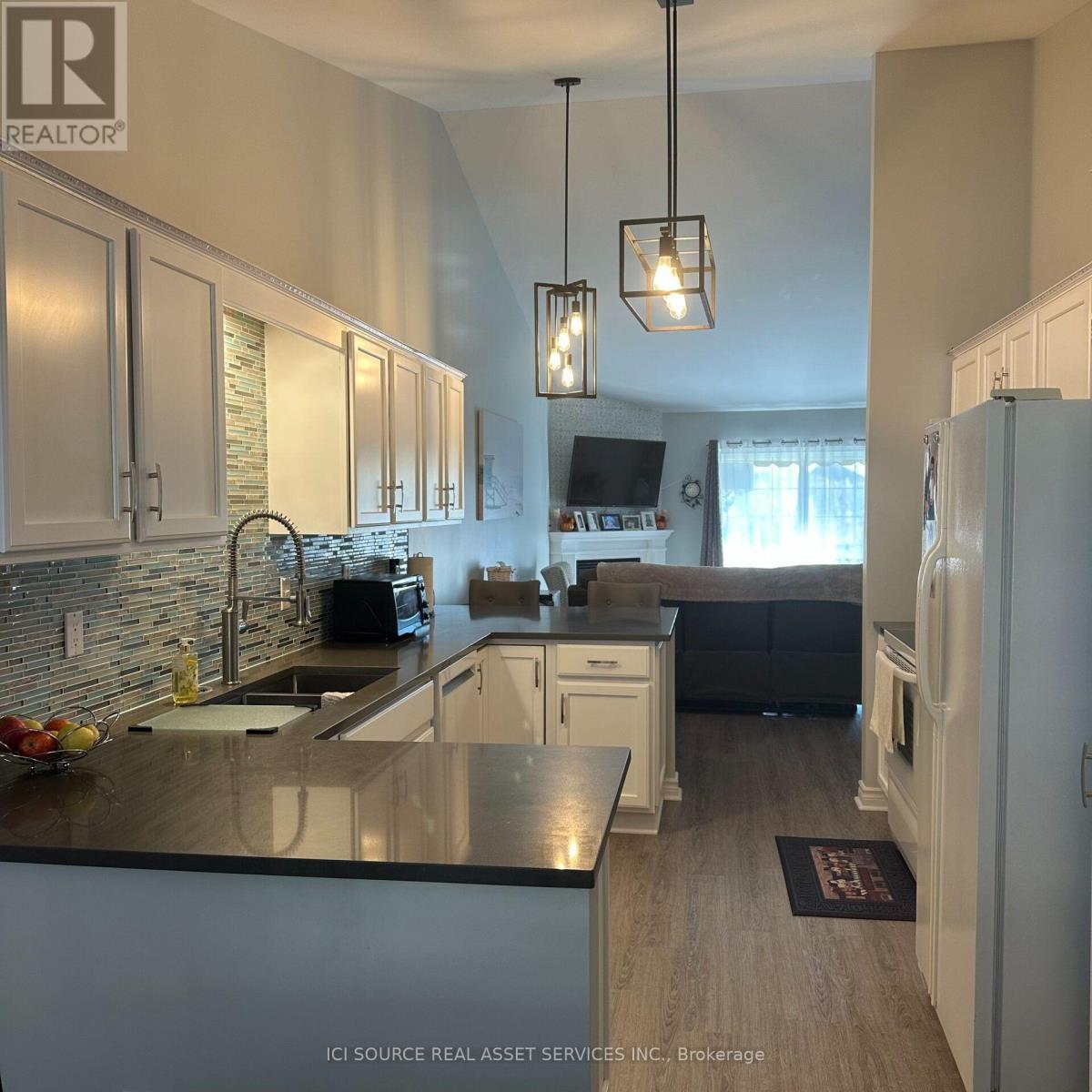 1576 Blue Heron Drive, Windsor, Ontario  N8P 1L6 - Photo 2 - X13674610