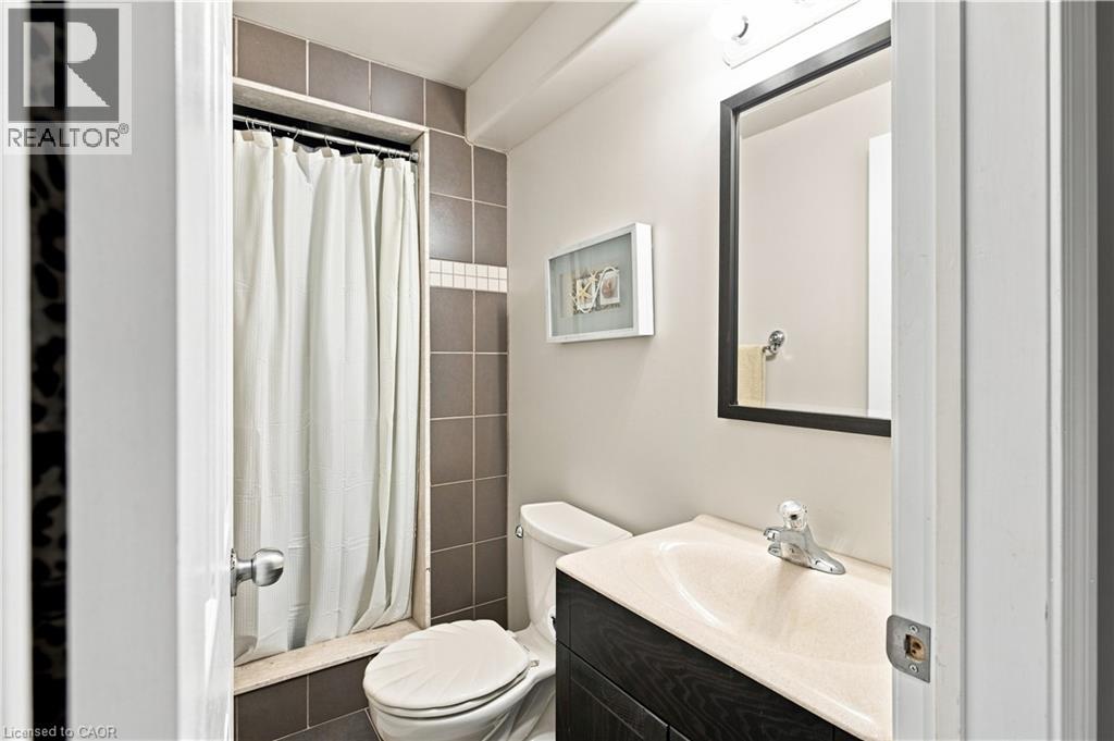 6 Country Clair Street, Kitchener, Ontario  N2A 4J9 - Photo 35 - 40853541