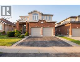 6 COUNTRY CLAIR Street, Kitchener, Ontario
