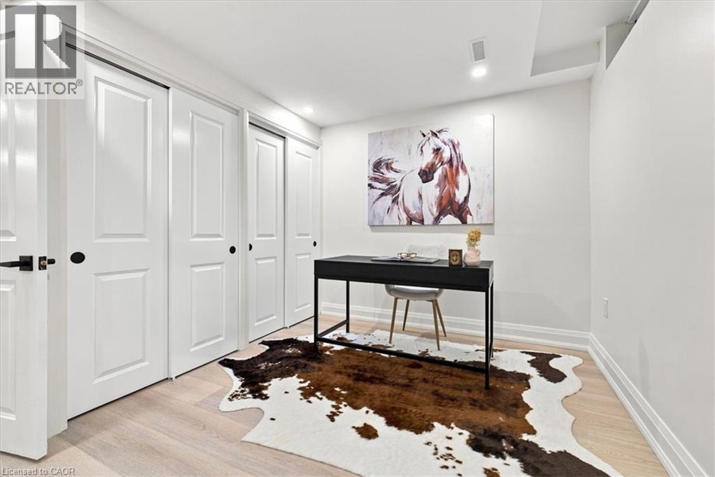 2020 Chrisdon Road, Burlington, Ontario  L7M 3W8 - Photo 33 - 40854931