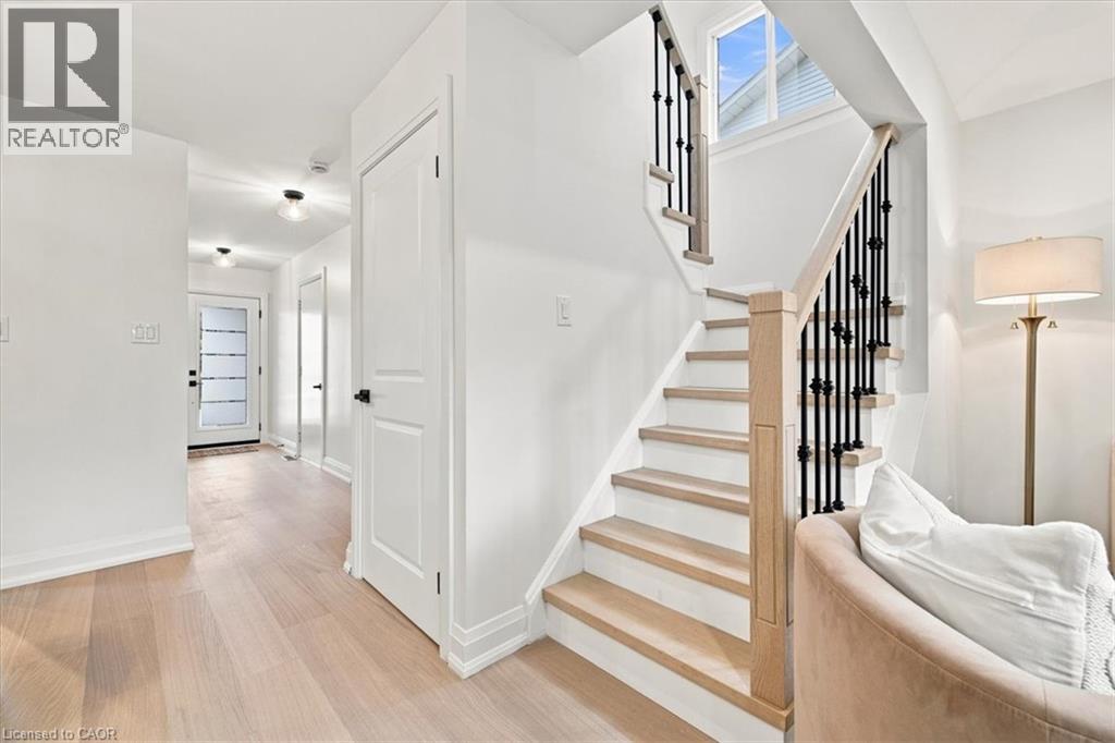 2020 Chrisdon Road, Burlington, Ontario  L7M 3W8 - Photo 17 - 40854931