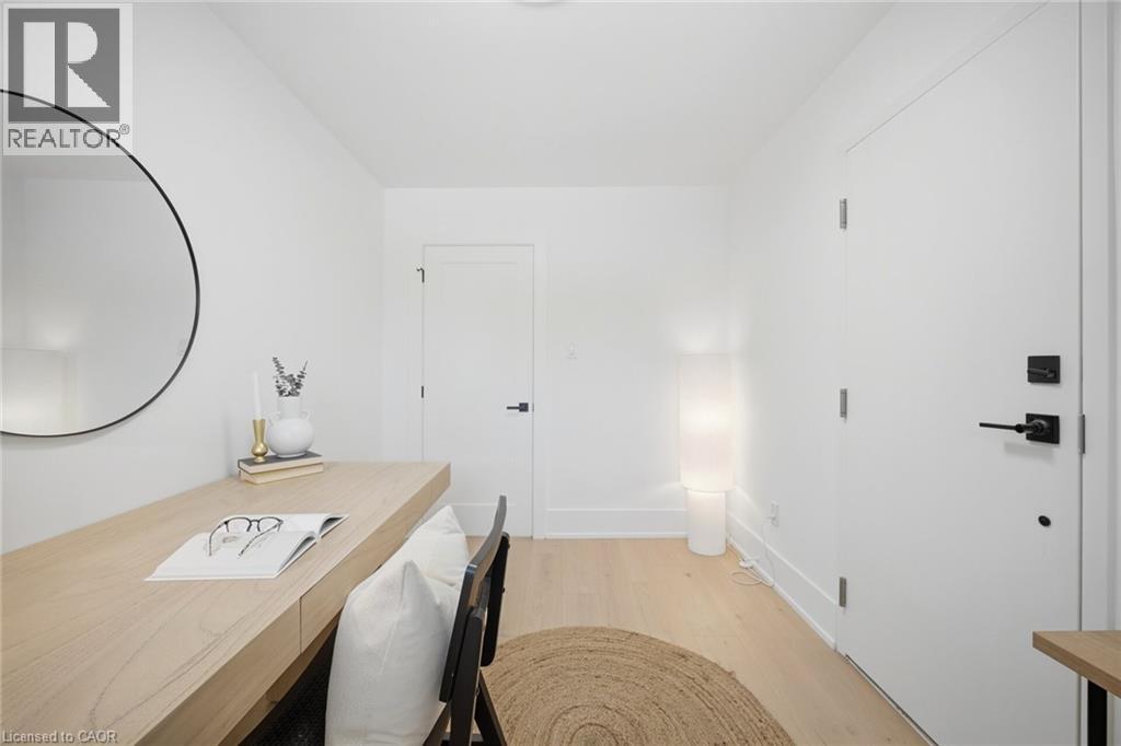 1379 Christina Court, Burlington, Ontario  L7P 2V8 - Photo 28 - 40855745