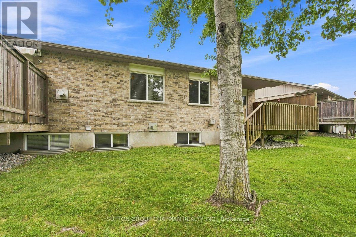 648 Thistlewood Drive, London North, Ontario  N5X 0A9 - Photo 41 - X13674678