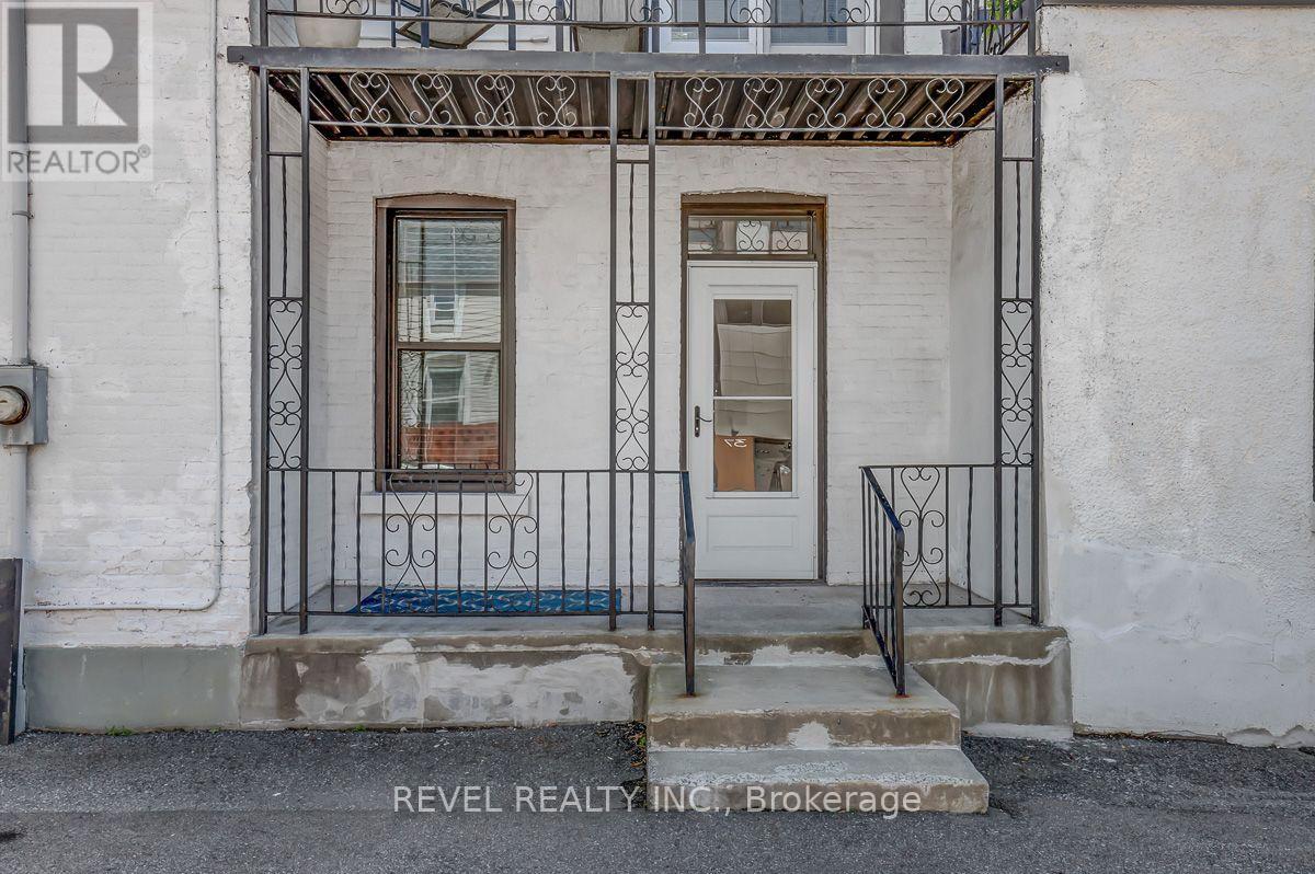 52 Lebreton Street N, Ottawa, Ontario  K1R 7H4 - Photo 2 - X13674670