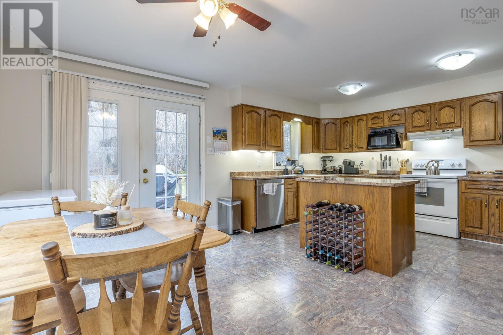 15 Bainbridge Court, Dartmouth, Nova Scotia  B2Z 1J5 - Photo 11 - 202610800