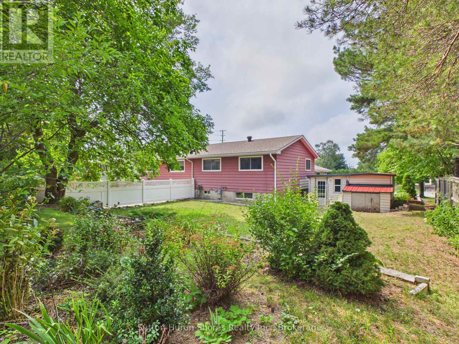 793 Ruby Street, Saugeen Shores, Ontario  N0H 2C4 - Photo 39 - X13674672