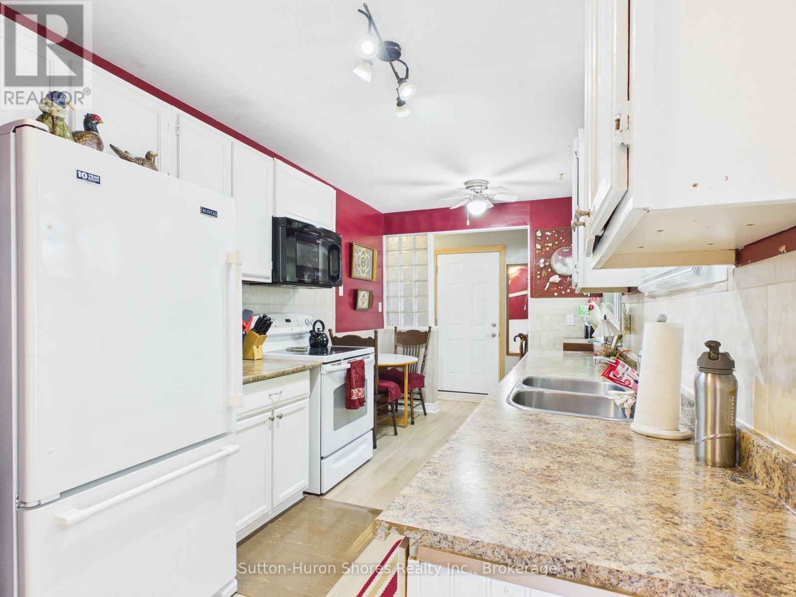 793 Ruby Street, Saugeen Shores, Ontario N0H 2C4 - Photo 4 - X13674672