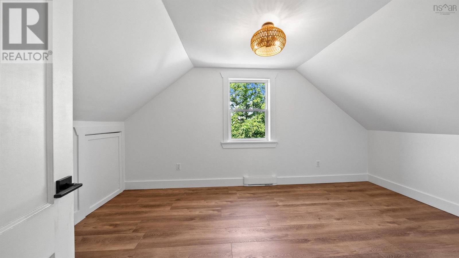 379 Bissett Road, Cole Harbour, Nova Scotia  B2V 2T2 - Photo 28 - 202620562