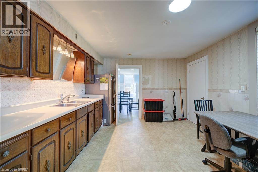 169 George Street, Brantford, Ontario  N3T 2Z2 - Photo 18 - 40851981