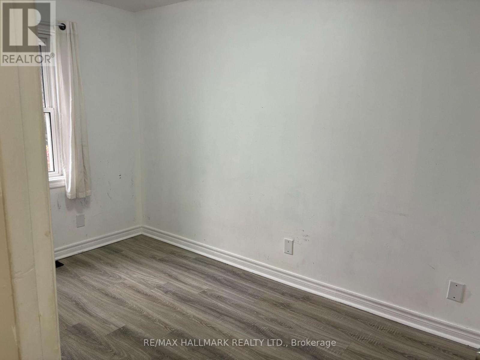 64 Dale Avenue, Toronto, Ontario M1J 3J5 - Photo 4 - E13674692