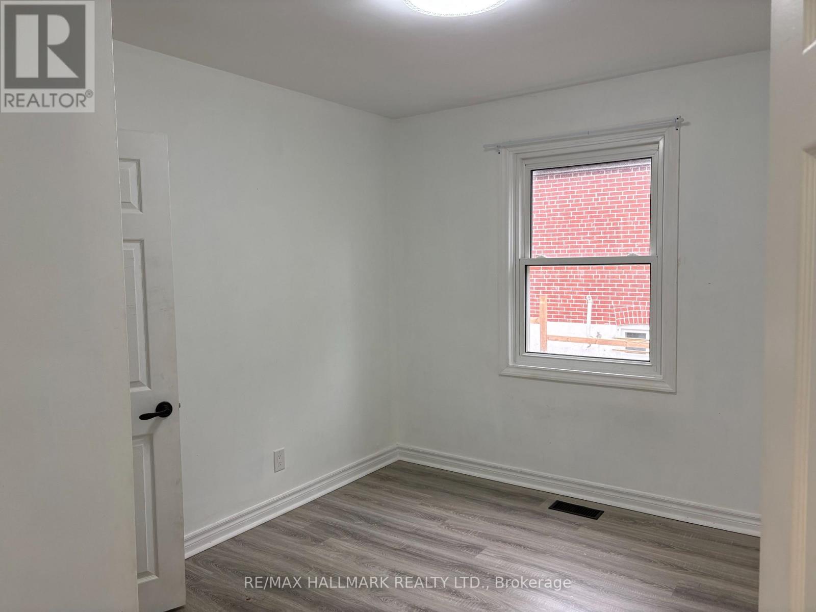 64 Dale Avenue, Toronto, Ontario M1J 3J5 - Photo 6 - E13674692