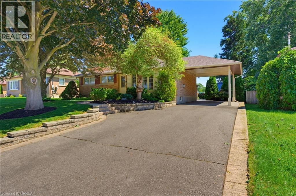 35 Varadi Avenue, Brantford, Ontario  N3R 3N2 - Photo 3 - 40855746