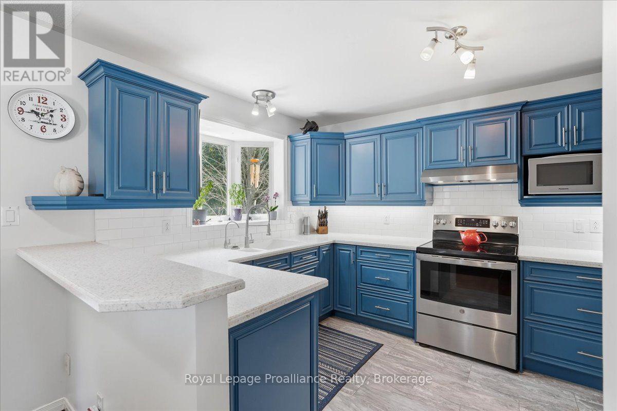155 Downs Road, Quinte West, Ontario  K8V 0A9 - Photo 12 - X13671032