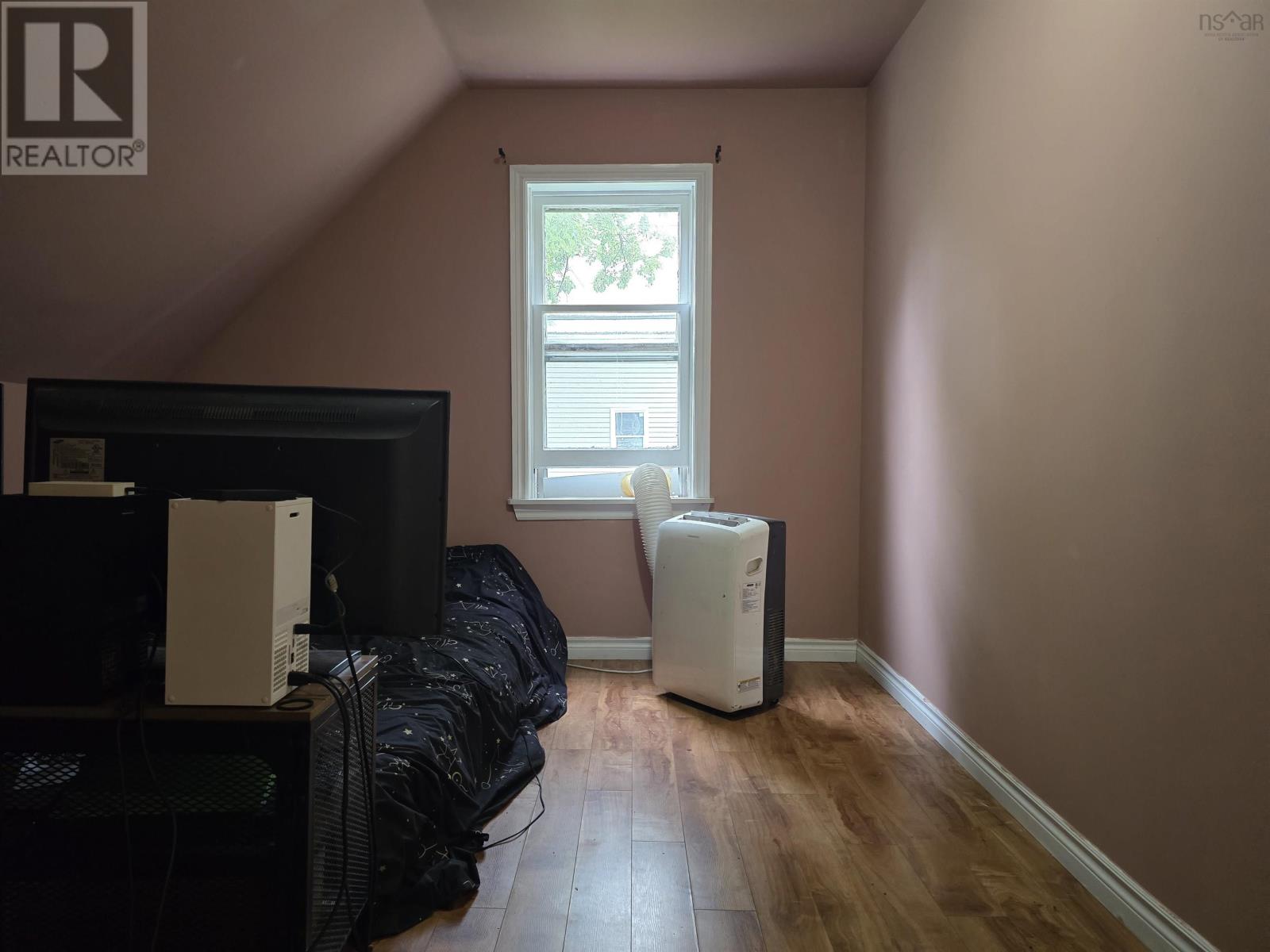 picture 24