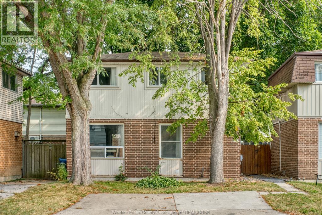 9370 AIRE COURT, Windsor, Ontario