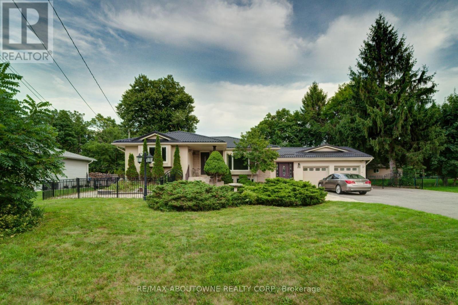 178 CARLISLE ROAD, Hamilton, Ontario