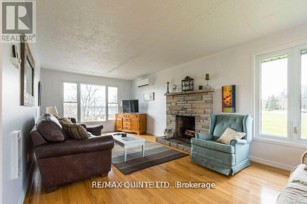 Upper - 239 Dundas Street W, Belleville, Ontario  K8P 1A9 - Photo 5 - X13674726