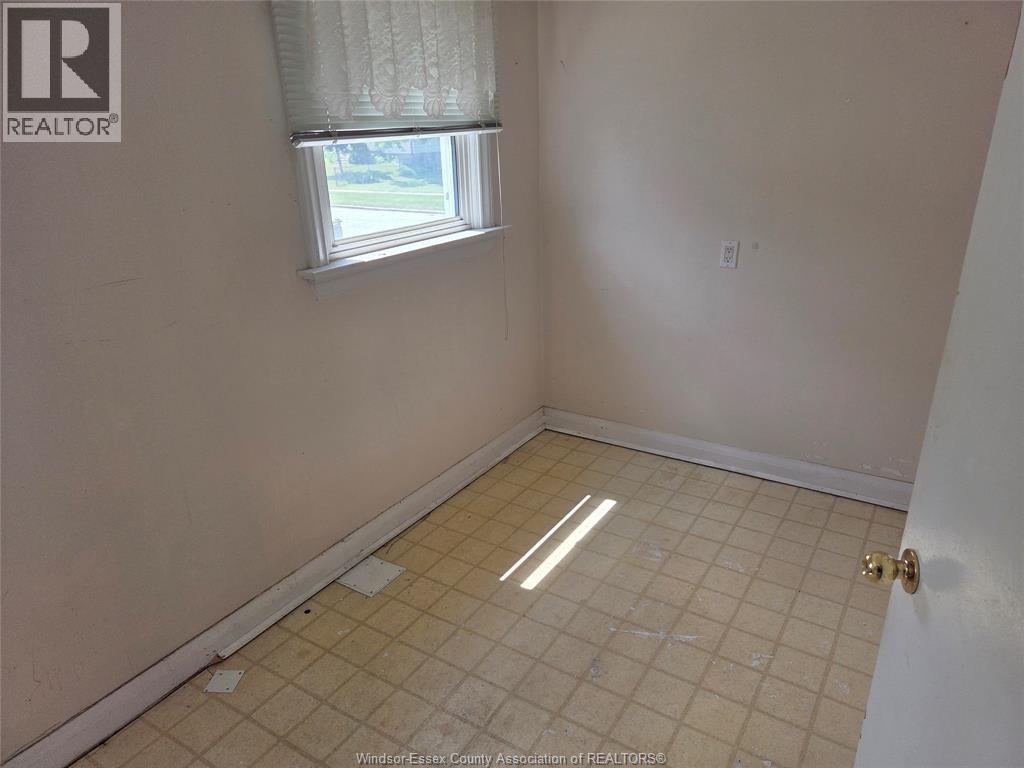 782 Kember Avenue, Sarnia, Ontario  N7S 2T5 - Photo 8 - 26019639