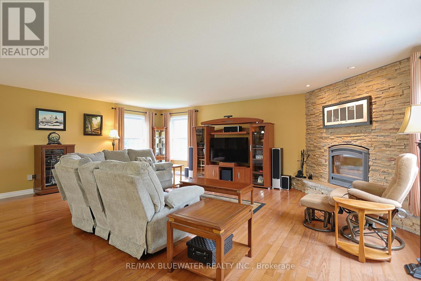 71837 Sunridge Crescent, Bluewater, Ontario  N0M 1N0 - Photo 18 - X13674796