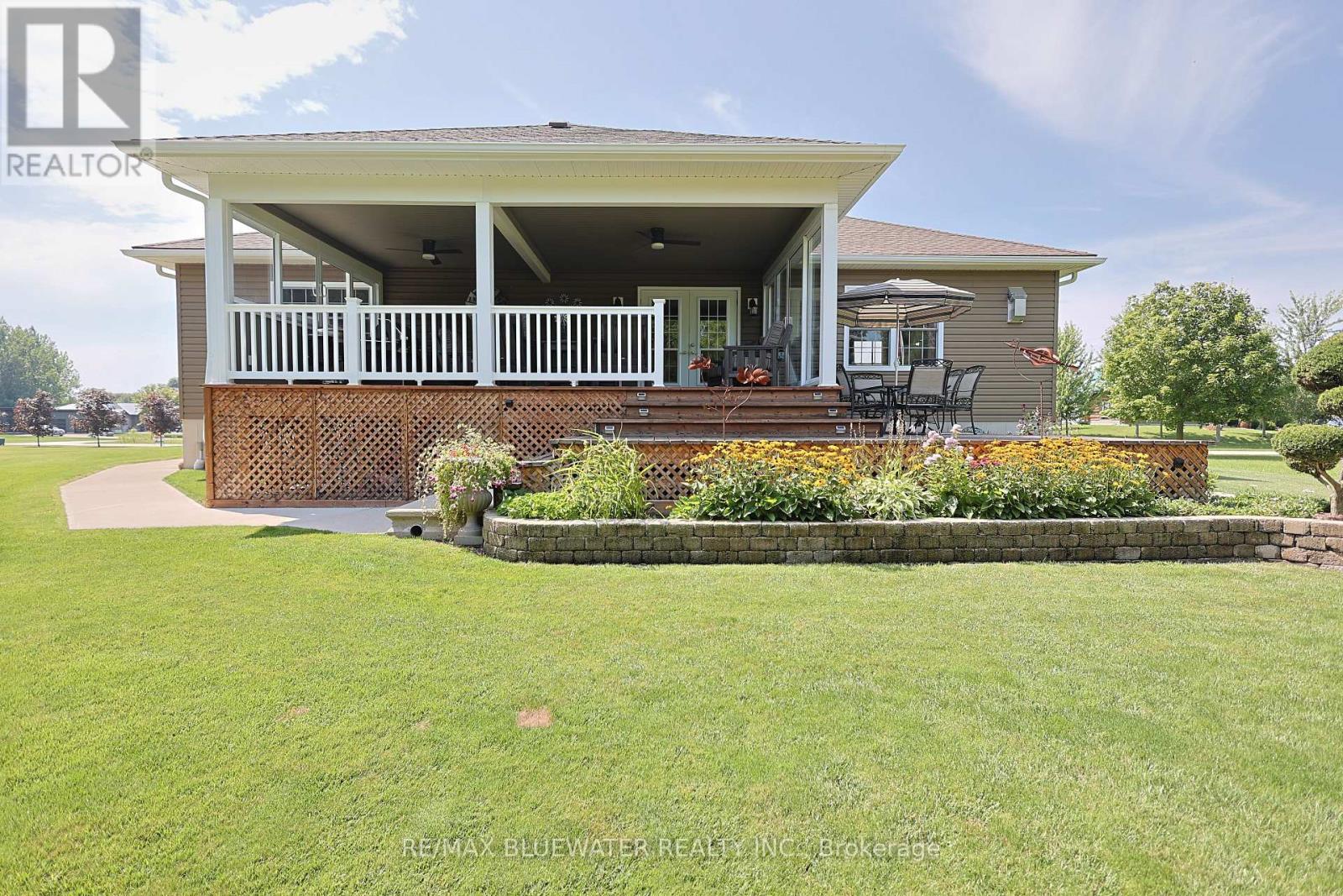 71837 Sunridge Crescent, Bluewater, Ontario  N0M 1N0 - Photo 37 - X13674796