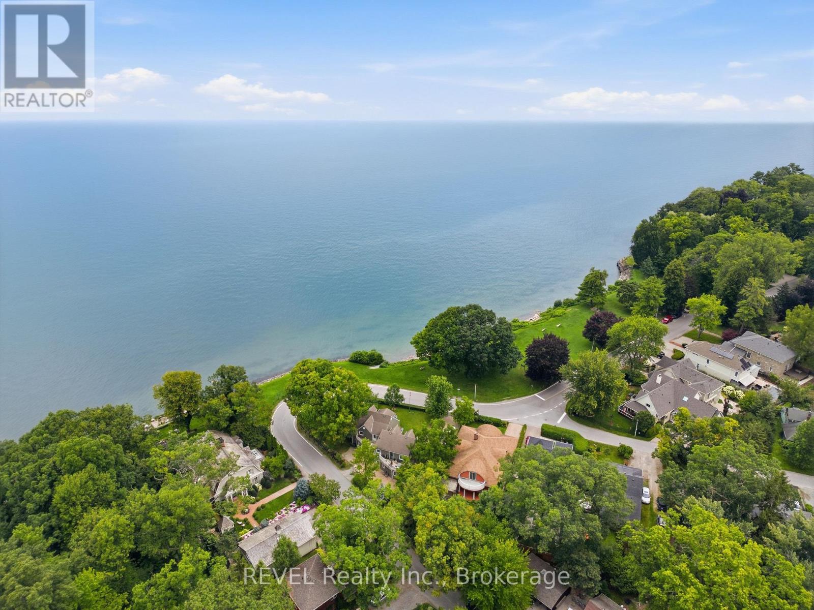 34 Vincent Avenue, Niagara-On-The-Lake, Ontario  L0S 1J0 - Photo 2 - X13673792