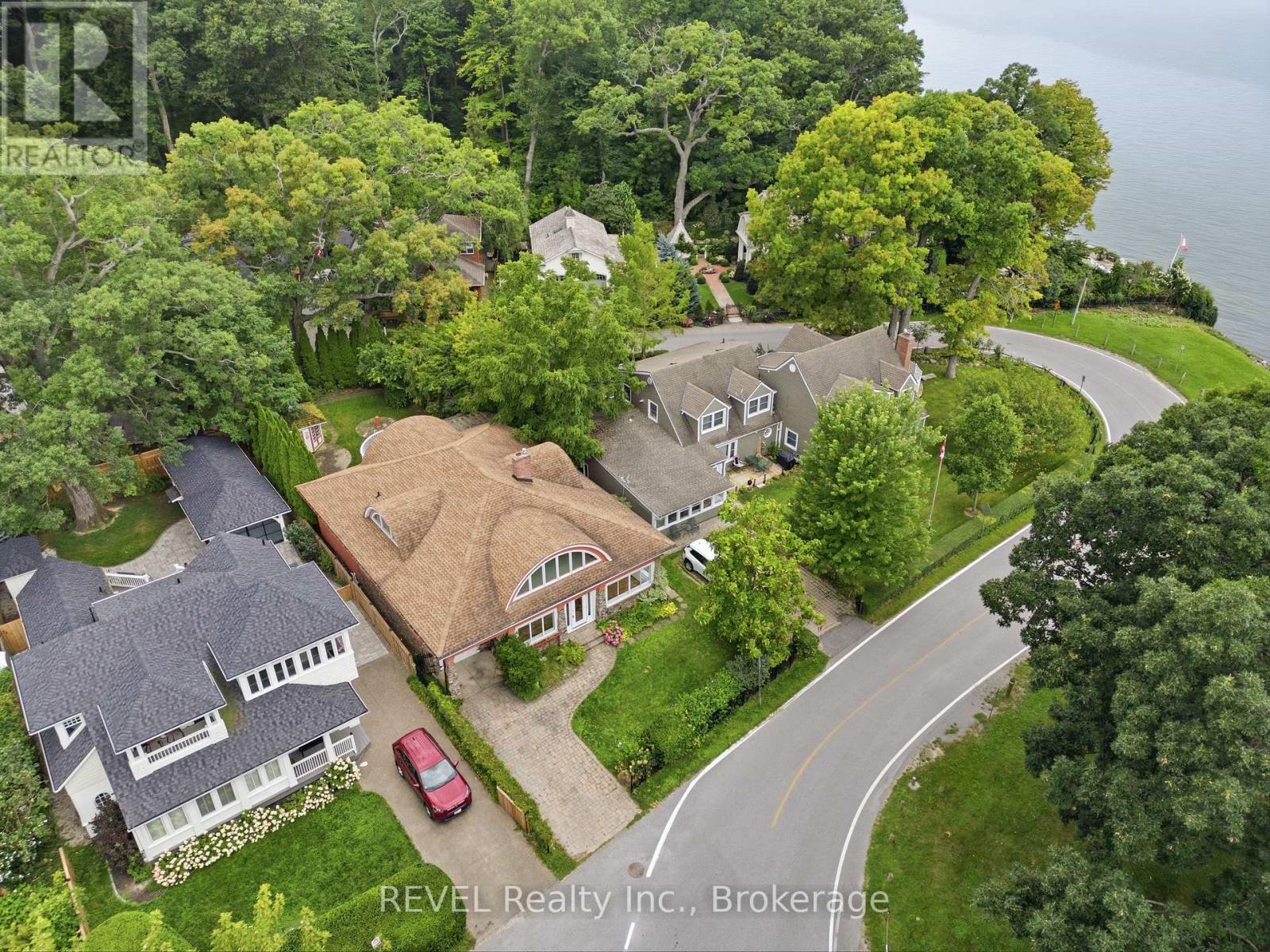 34 Vincent Avenue, Niagara-On-The-Lake, Ontario  L0S 1J0 - Photo 3 - X13673792