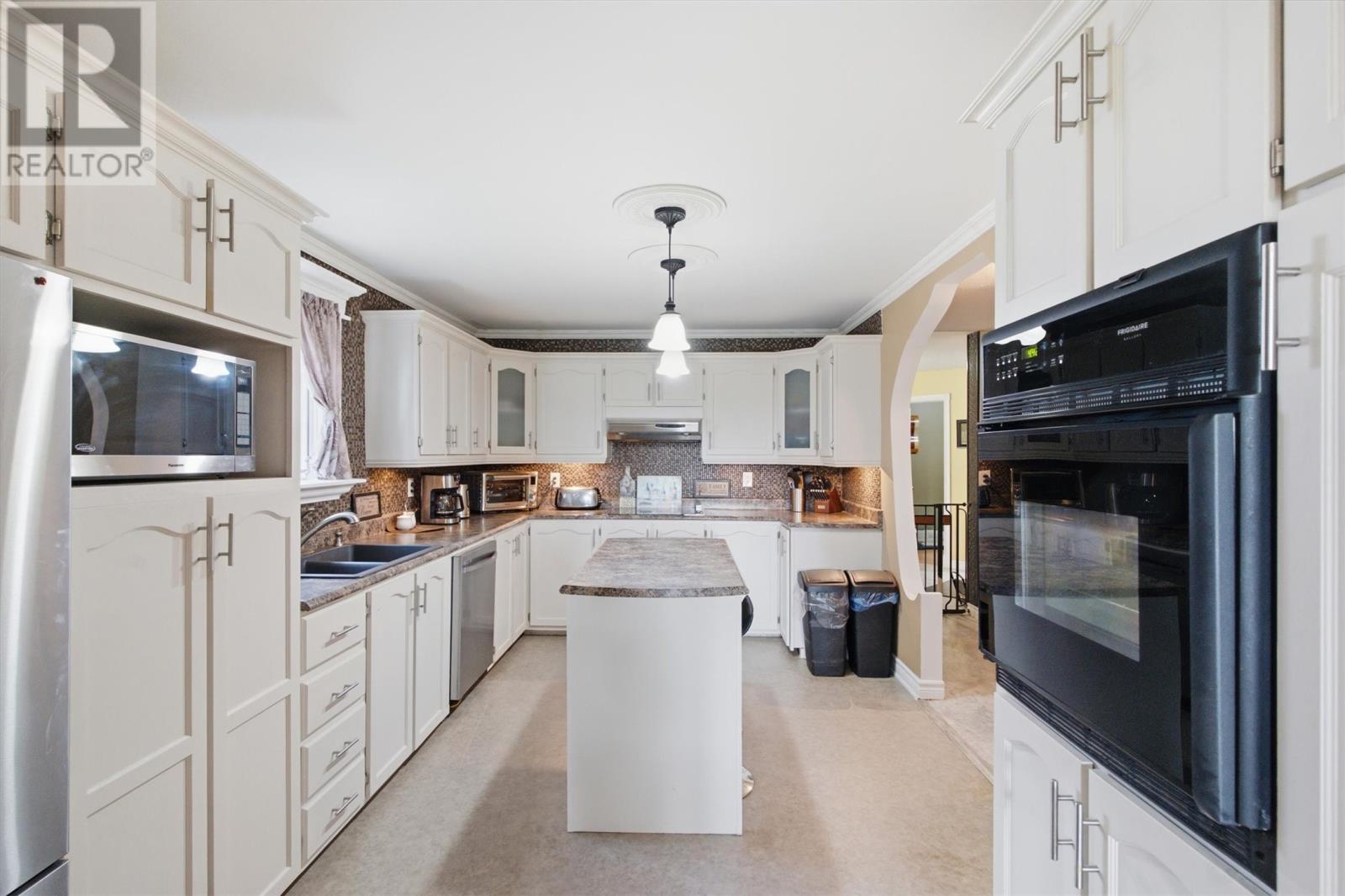 147 River Road, Appleton — photo 6