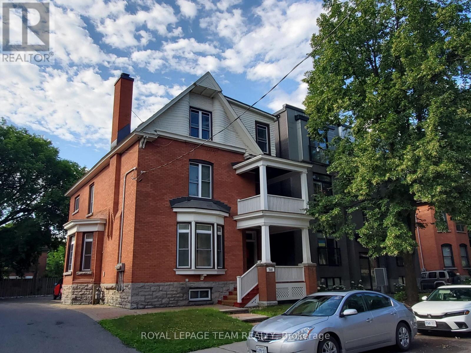 1 - 540 GILMOUR STREET