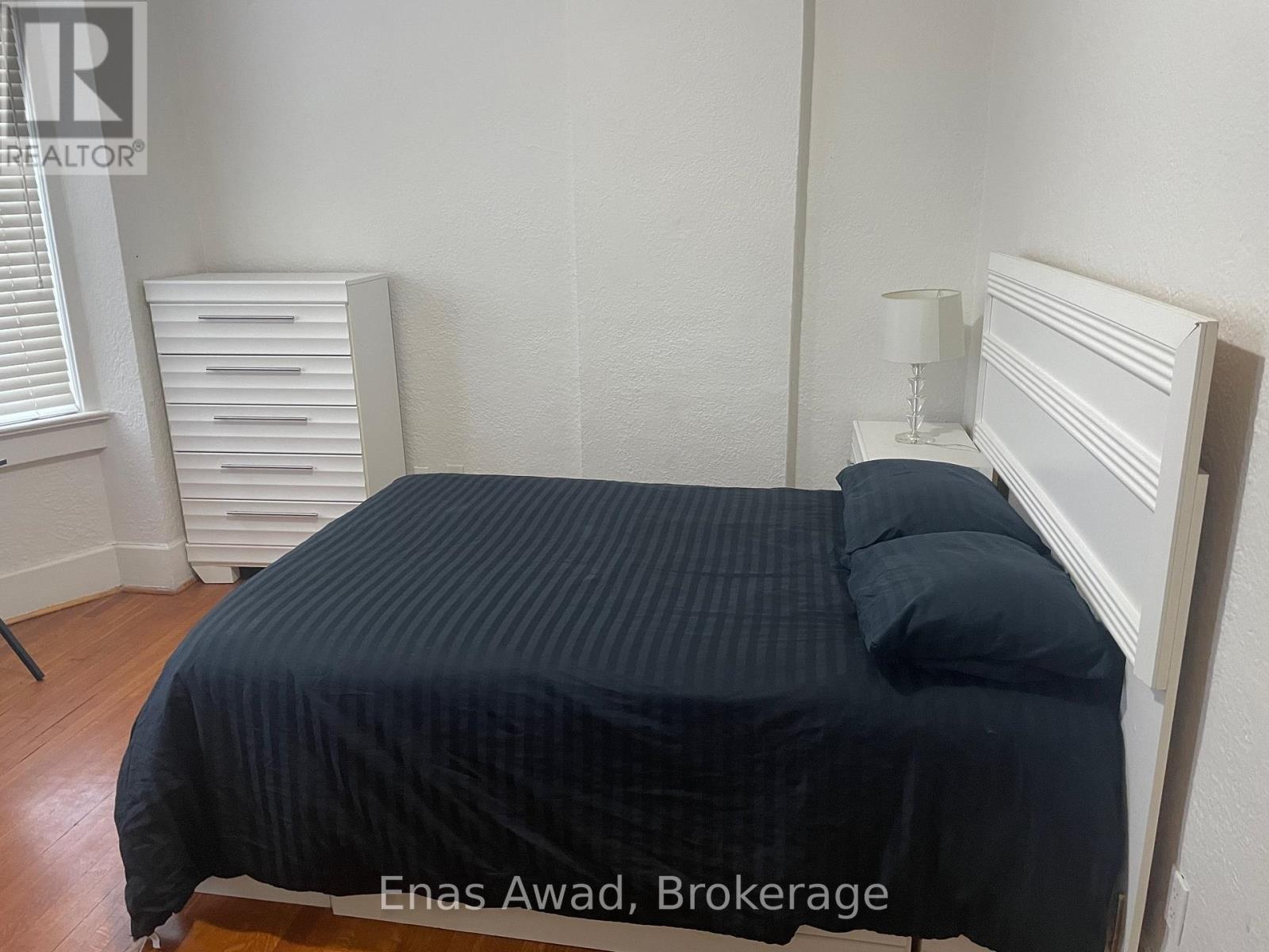 738 Manning Avenue, Toronto (Annex), Ontario  M6G 2W4 - Photo 2 - C13674728