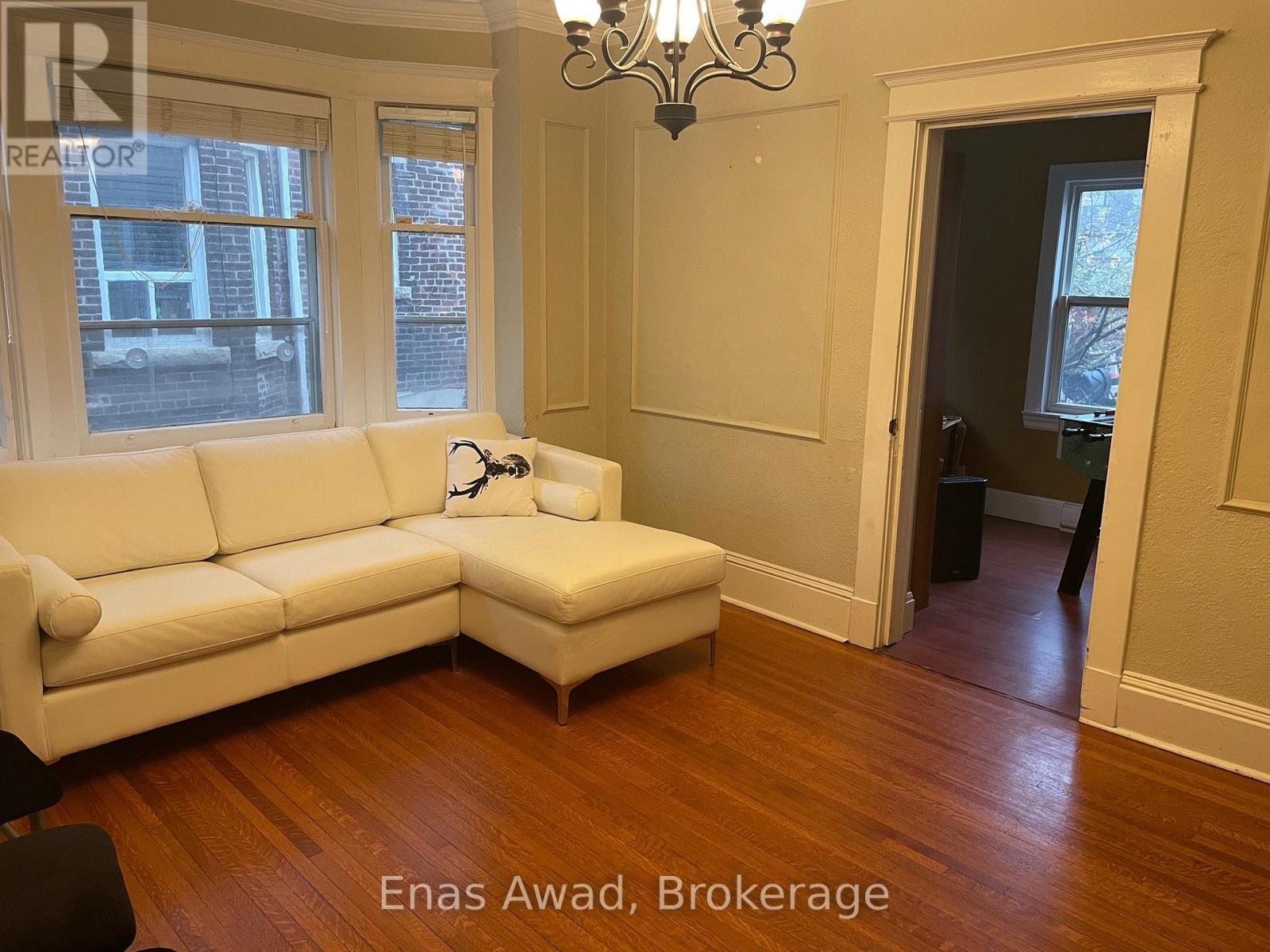 738 Manning Avenue, Toronto (Annex), Ontario  M6G 2W4 - Photo 5 - C13674728
