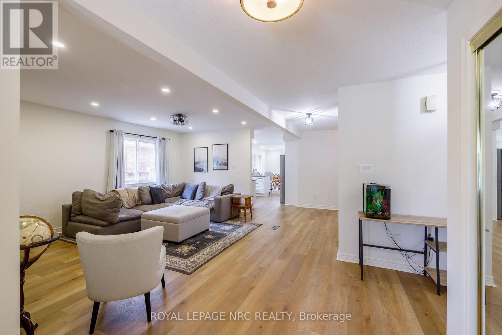 7621 Cameron Court, Niagara Falls, Ontario  L2H 3G9 - Photo 7 - X13674788