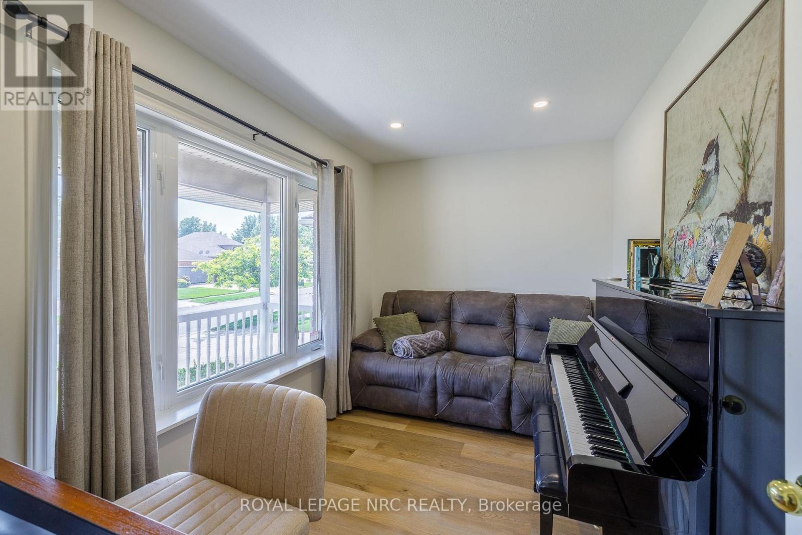 7621 Cameron Court, Niagara Falls, Ontario  L2H 3G9 - Photo 8 - X13674788