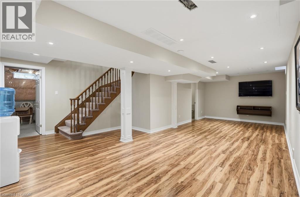 34 Keewaydin Street, Waterdown, Ontario  L8B 0K6 - Photo 41 - 40855370