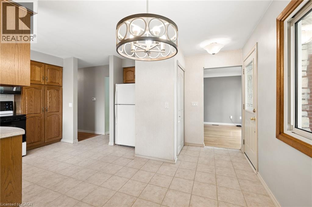 6 Robroy Court, Brantford, Ontario  N3R 3E3 - Photo 7 - 40855173