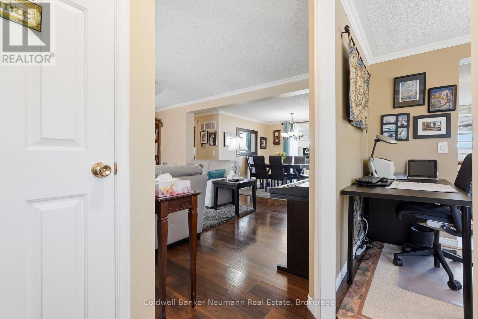 9 Basswood Road, Puslinch, Ontario  N0B 2J0 - Photo 12 - X13674806