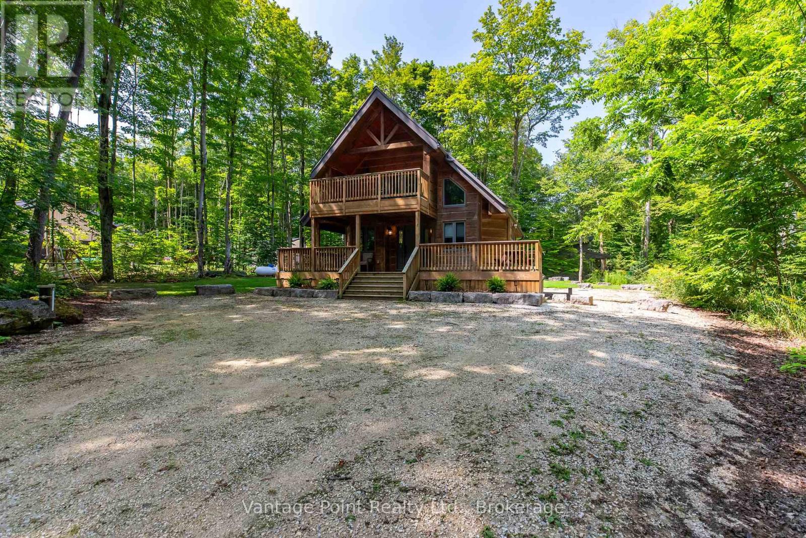 120 Beau Lane, Grey Highlands, Ontario  N0C 1E0 - Photo 2 - X13674834