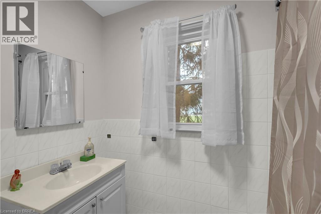 1097 Colborne Street W, Brantford, Ontario  N3T 5L7 - Photo 19 - 40855004