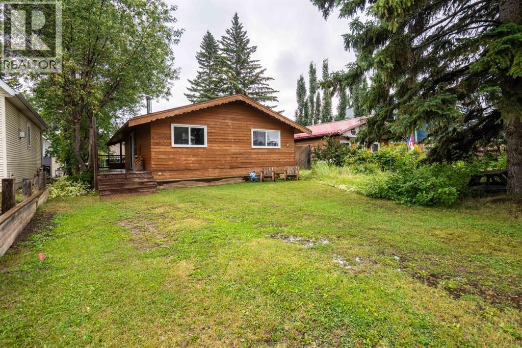 5011 38 Street, Sylvan Lake, Alberta  T4S 1B6 - Photo 32 - A2336595