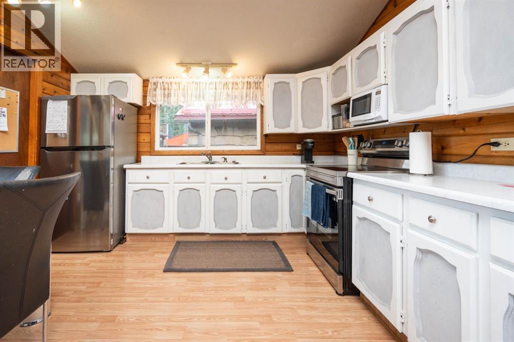 5011 38 Street, Sylvan Lake, Alberta  T4S 1B6 - Photo 7 - A2336595