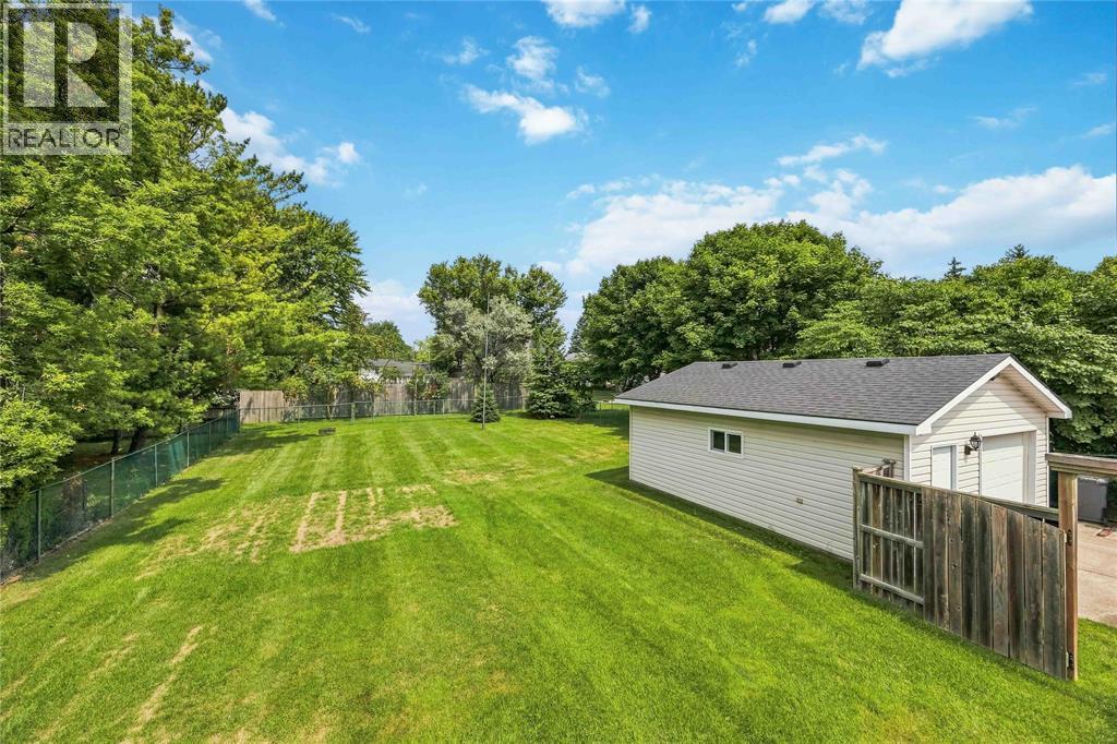 565 Erie Street, Plympton-Wyoming, Ontario  N0N 1T0 - Photo 10 - 26019780