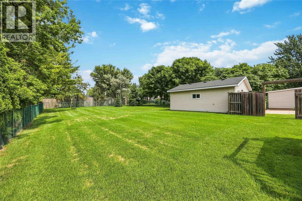 565 Erie Street, Plympton-Wyoming, Ontario  N0N 1T0 - Photo 6 - 26019780