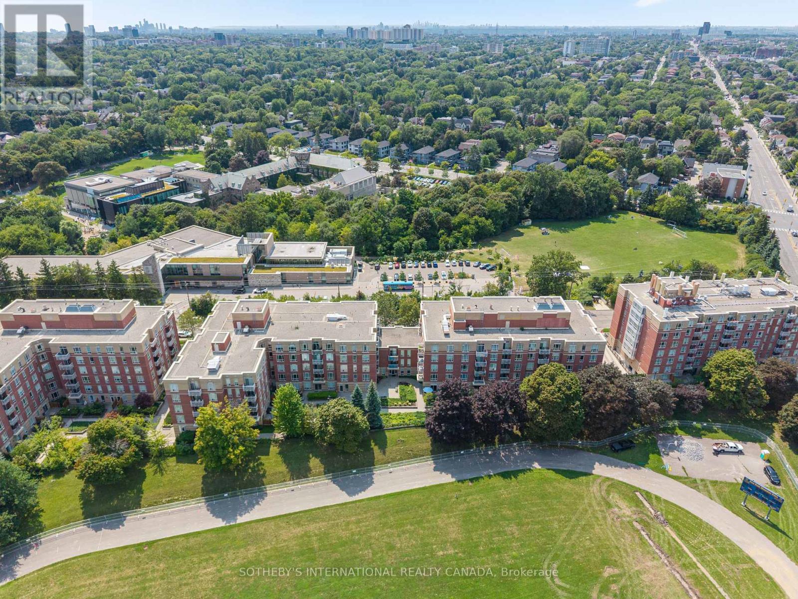 405 - 485 ROSEWELL AVENUE, Toronto, Ontario