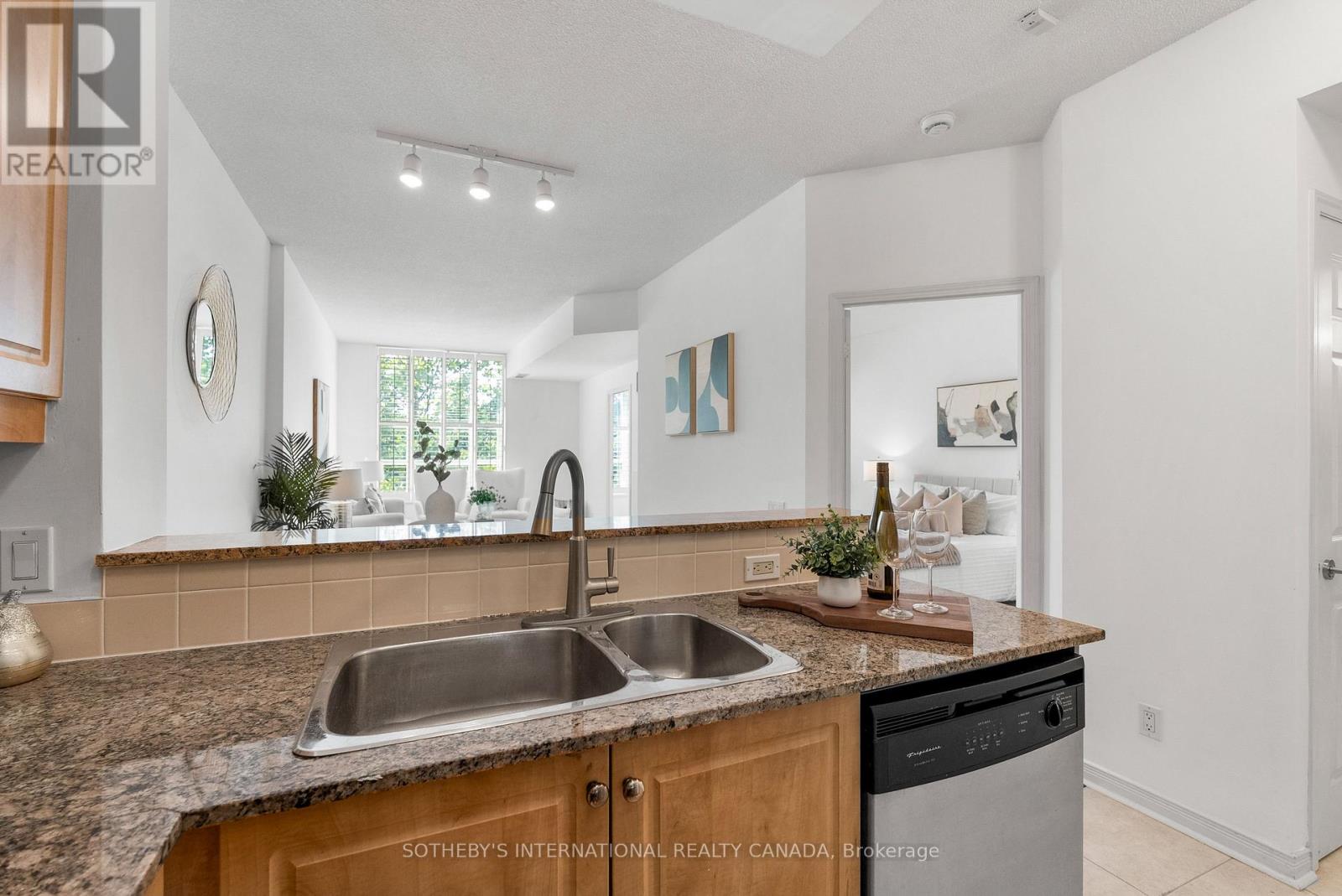 405 - 485 Rosewell Avenue, Toronto, Ontario  M4R 2J2 - Photo 17 - C13674844