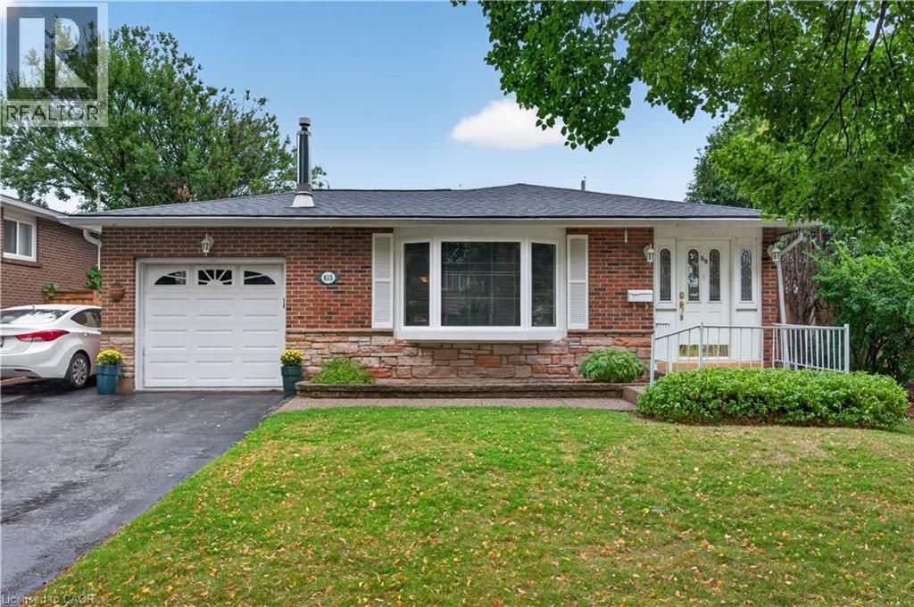 615 MEADOW Lane, Burlington, Ontario