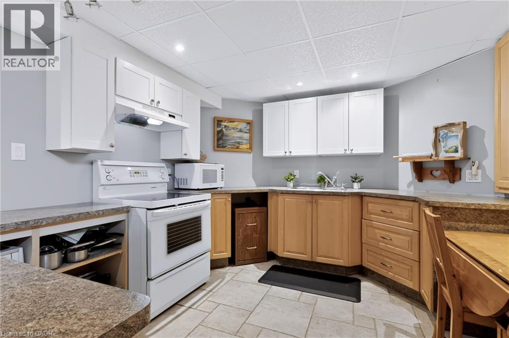 24 Eringate Drive, Stoney Creek, Ontario  L8J 3Y4 - Photo 33 - 40854769
